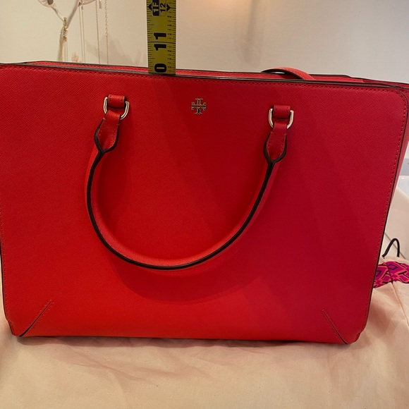 Tory Burch Robinson Large Satchel Tote - Picture 12 of 13